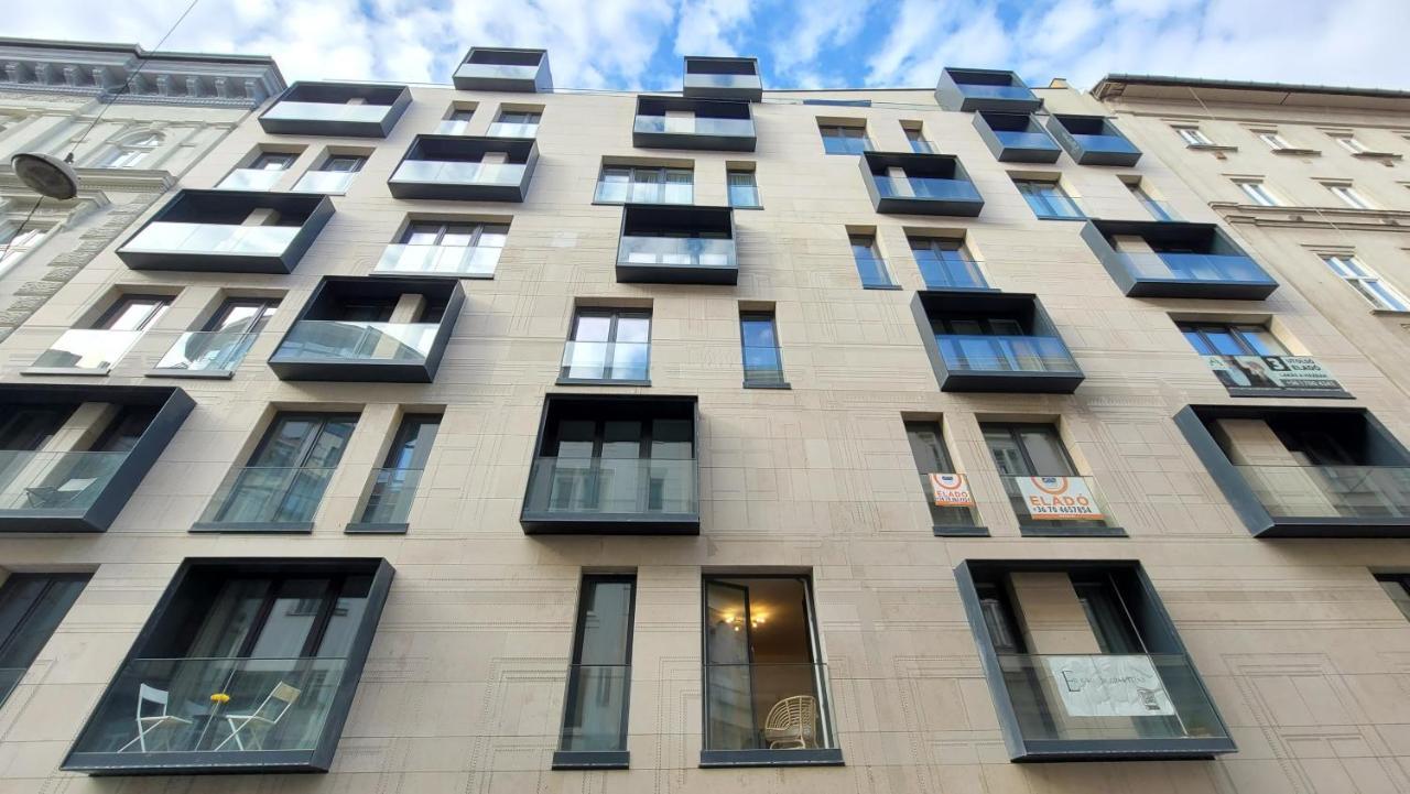 Mm D Home Apartment Budapest Luaran gambar